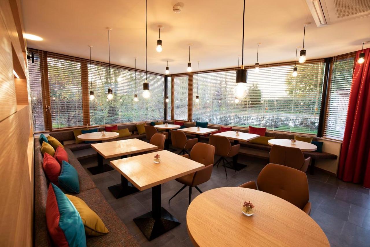 B-Lodge Boutique Hotel Louvain-la-Neuve Exterior photo